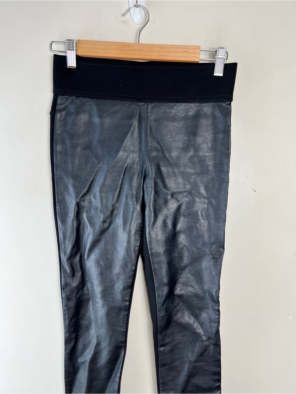 Club Monaco Black Faux Leather Front Legging Stretch Ponte Pants Size 0 Stretch - Picture 4 of 12